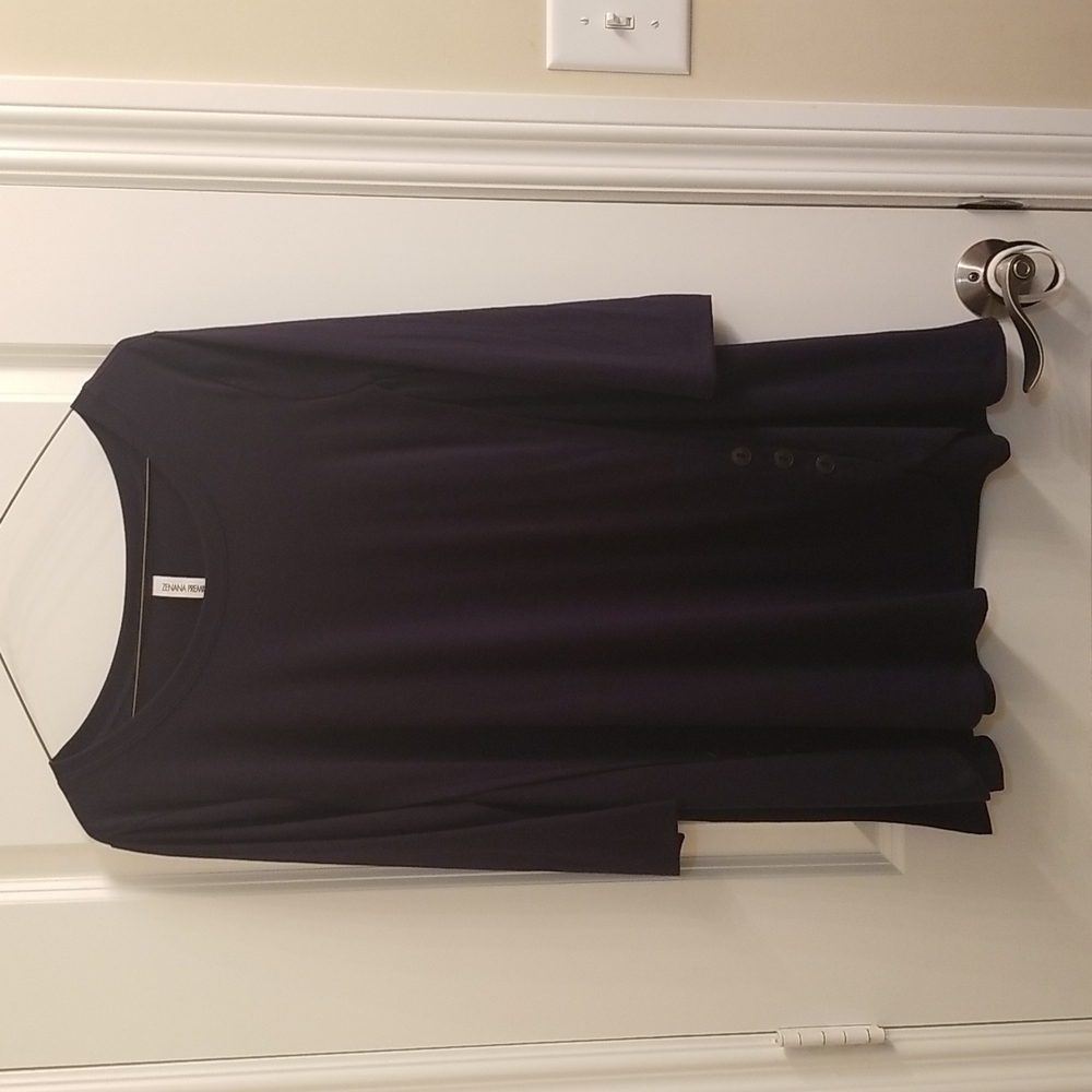NWOT Zenana Navy Button Top. Large